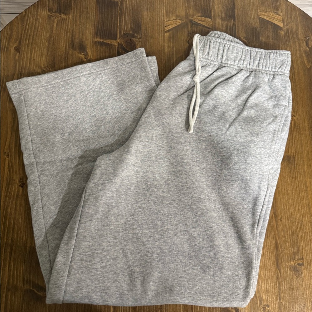 No Boundaries Light Gray Fleece Sweatpants